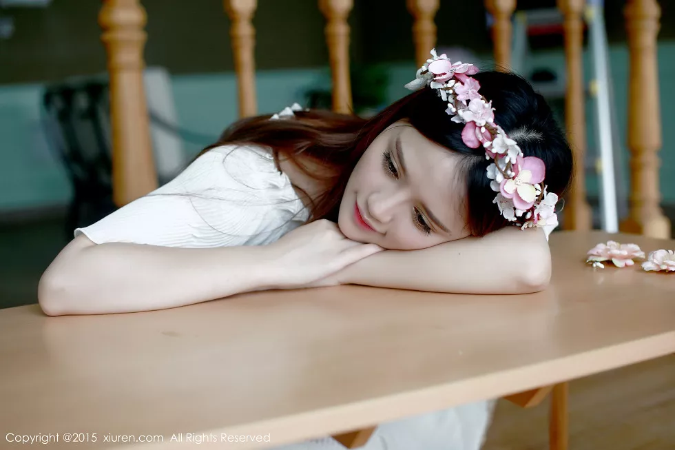 Xgyw.Org_XiuRen第376期_性感嫩模高溜MilkCat白嫩连身裙海量生活写真秀120P