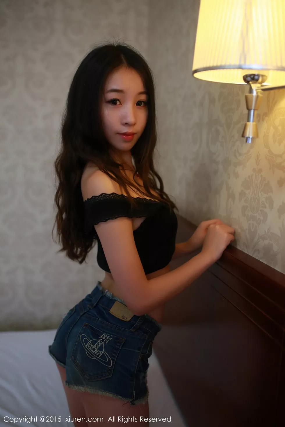 Xgyw.Org_XiuRen第347期_学生妹子梓萱Crystal苗条身材翘臀黑丝性感写真60P