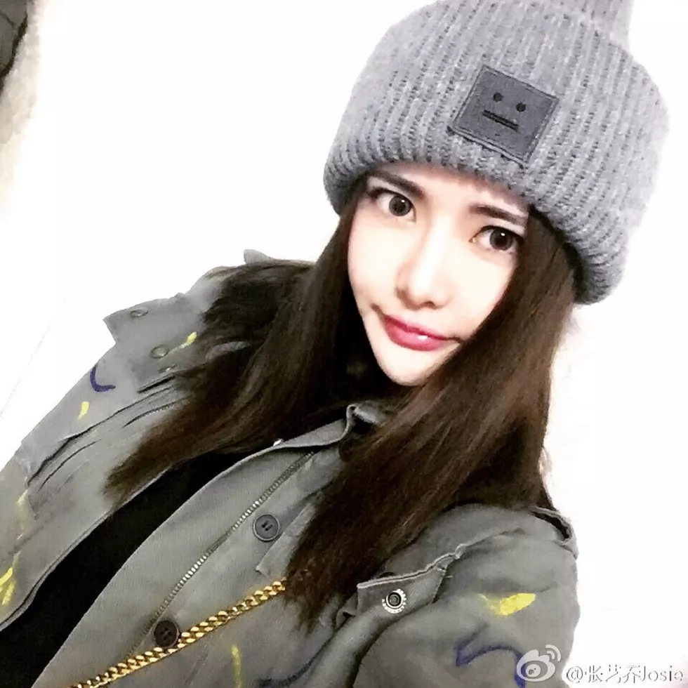 Xgyw.Org_嫩模张艺乔josie完美身材海量微博卖萌性感写真275P