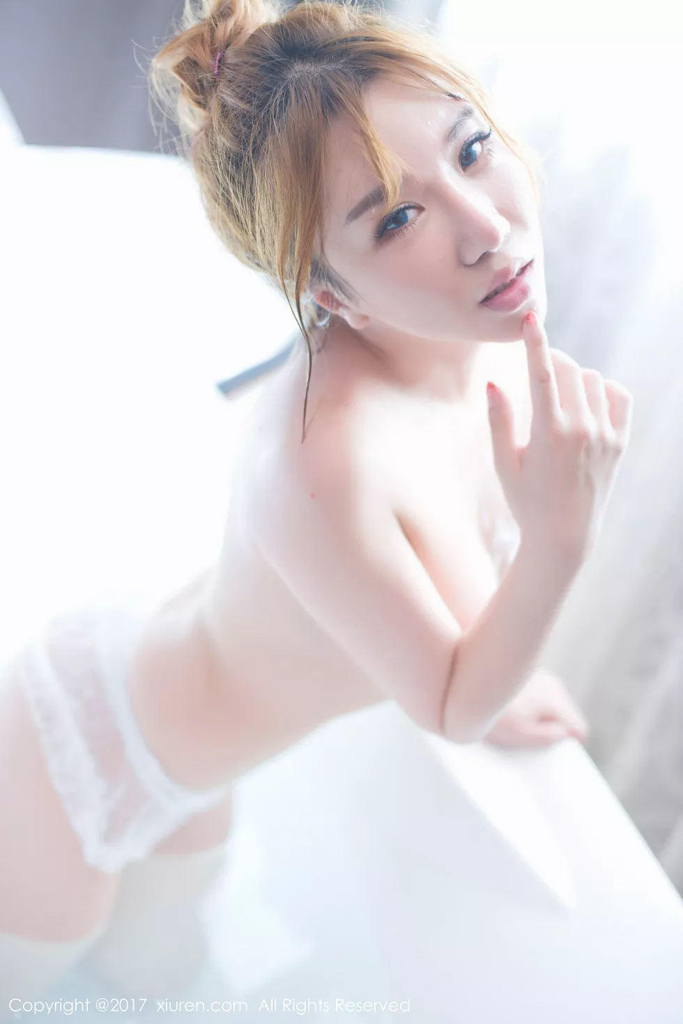 Xgyw.Org_XiuRen第778期_嫩模小公举Amy白色蕾丝内衣秀浑圆美乳浴缸里湿身诱惑写真47P