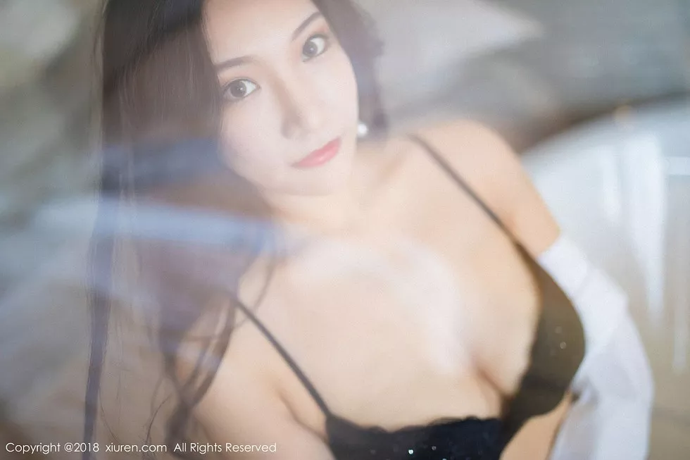 Xgyw.Org_XiuRen第893期_嫩模小狐狸Sica性感黑色女仆装+浴室透视内衣诱惑写真45P