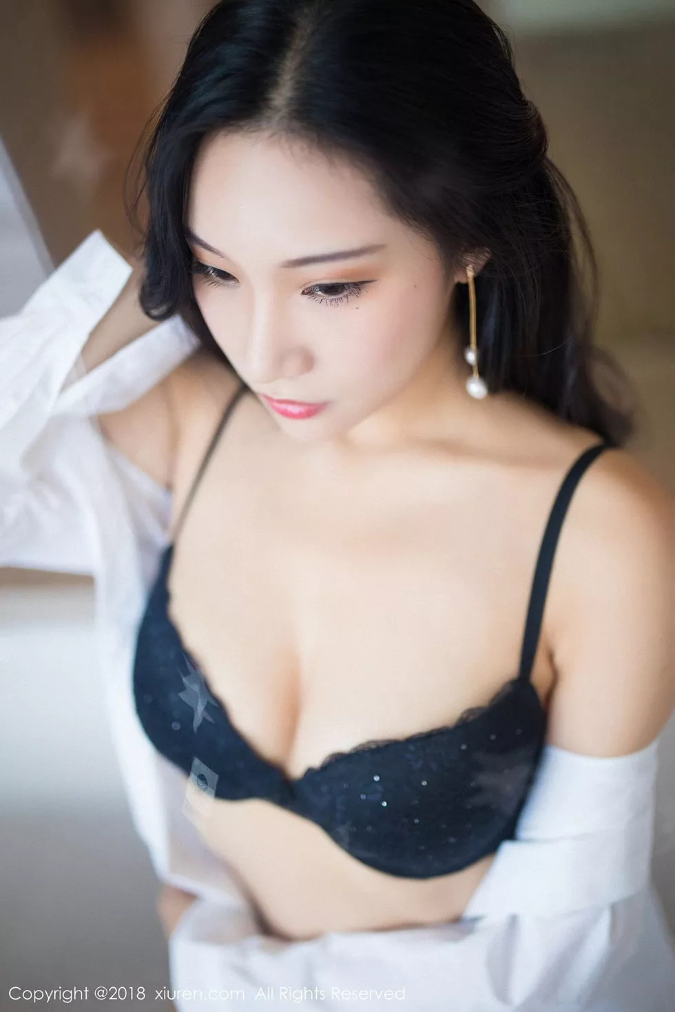 Xgyw.Org_XiuRen第893期_嫩模小狐狸Sica性感黑色女仆装+浴室透视内衣诱惑写真45P