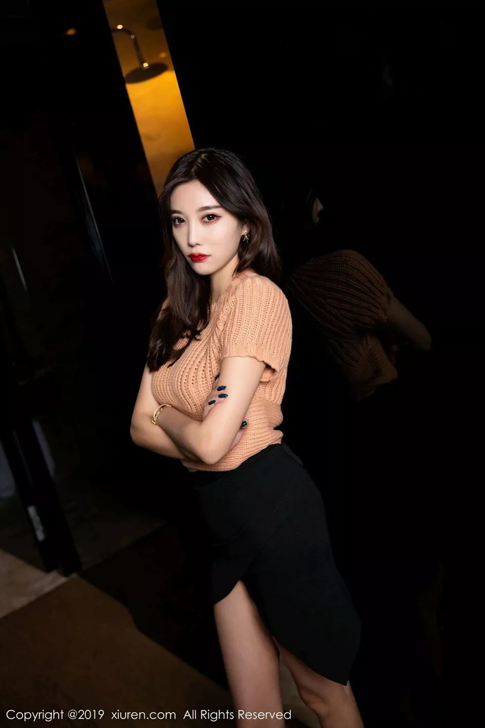 Xgyw.Org_XiuRen第1516期_女神杨晨晨sugar私房精致镂空内衣半脱露豪乳翘臀极致诱惑写真83P