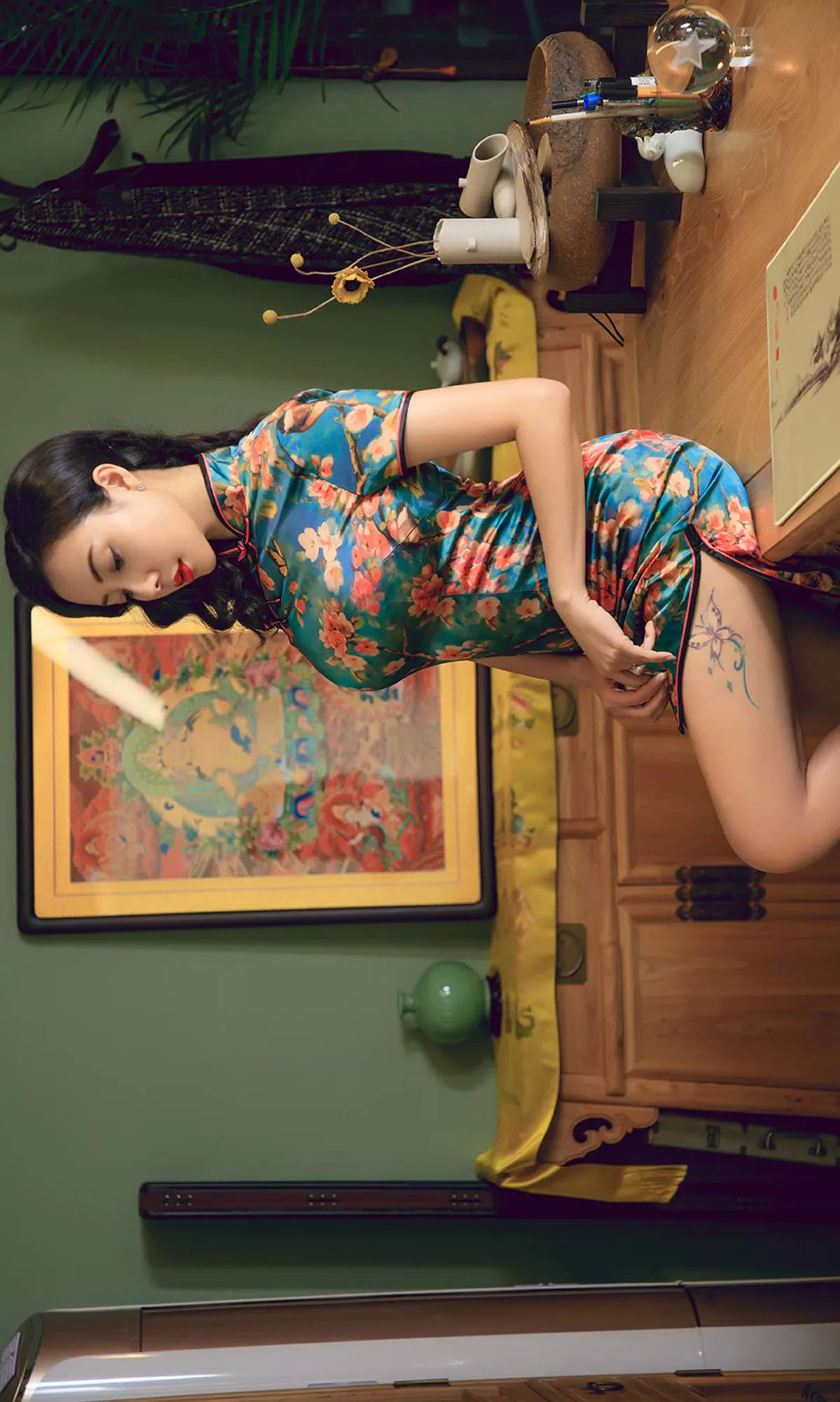 Xgyw.Org_[Ugirls爱尤物]No.1603_嫩模果儿Victoria黑色缕空连体内衣秀魔鬼身材诱惑写真35P