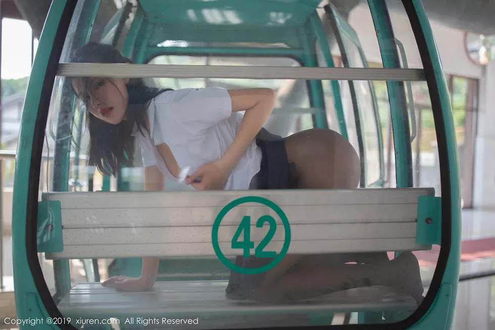 Xgyw.Org_XiuRen第1723期_嫩模就是阿朱啊不良学生白衬衫配无内黑丝袜完美诱惑写真96P