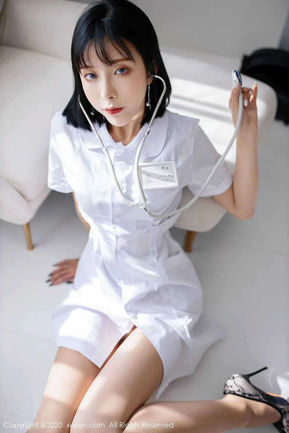 Xgyw.Org_XiuRen第1947期_嫩模陈小喵私房白衣小护士性感无内肉丝秀翘臀撩人诱惑写真60P