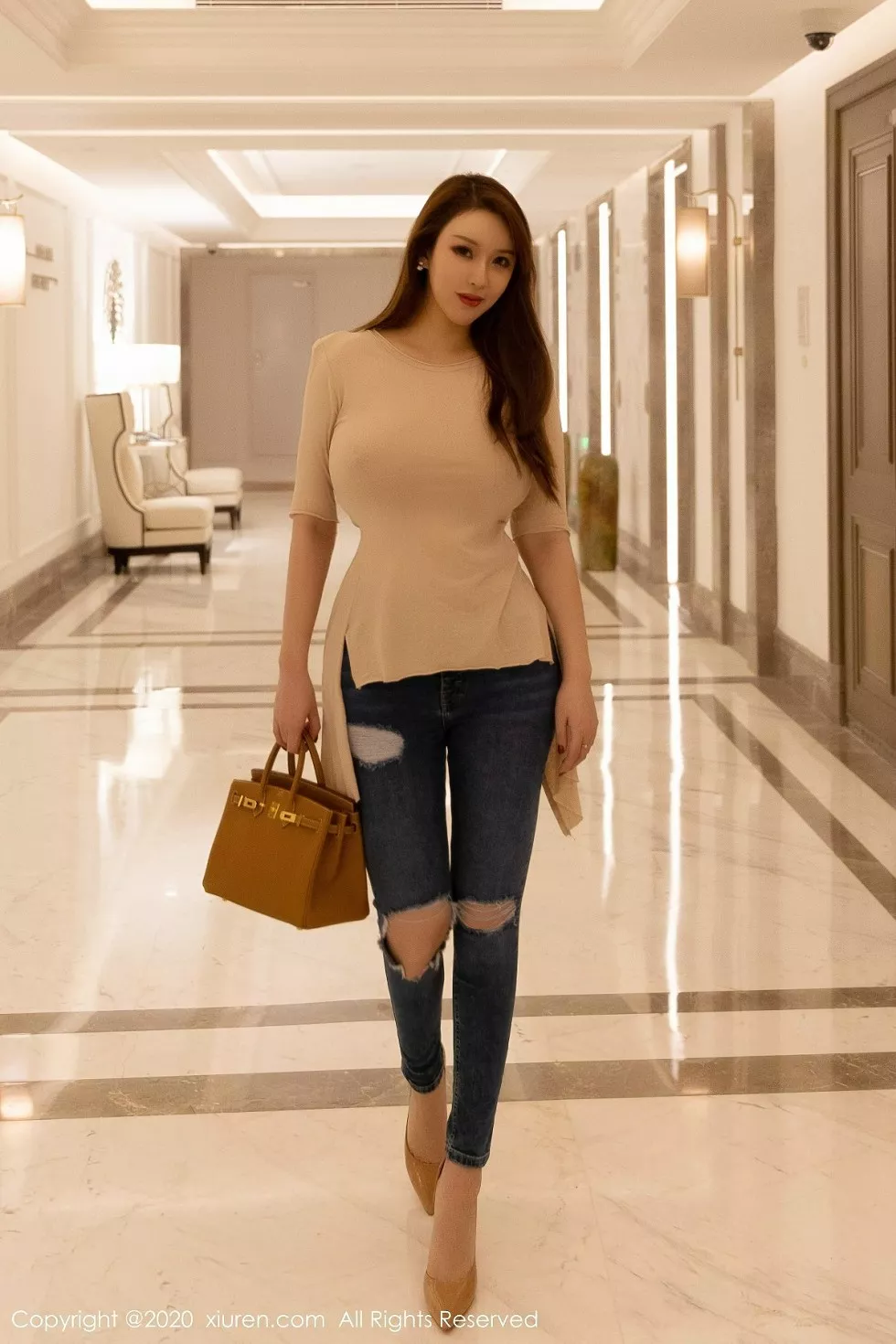 Xgyw.Org_XiuRen第2038期_性感女神Egg-尤妮丝私房情趣丁字裤露浑圆翘臀极致诱惑写真56P