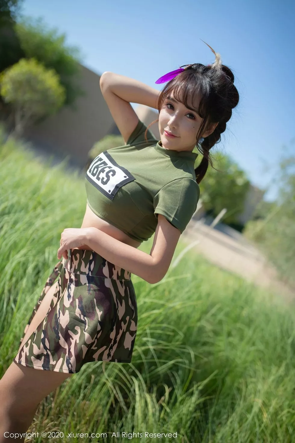 Xgyw.Org_XiuRen第2070期_嫩模陶喜乐_lele东欧旅拍室外半脱短裙露蕾丝内裤翘臀诱惑写真91P