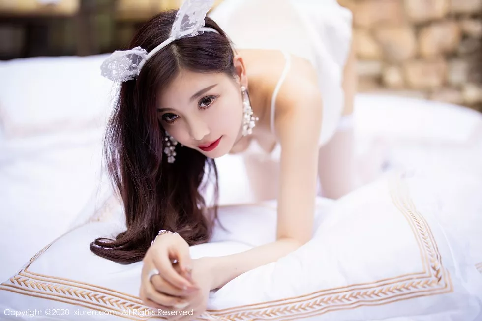 Xgyw.Org_XiuRen第2301期_女神杨晨晨sugar私房精致镂空吊裙主题极致丝袜配丁字裤诱惑写真72P