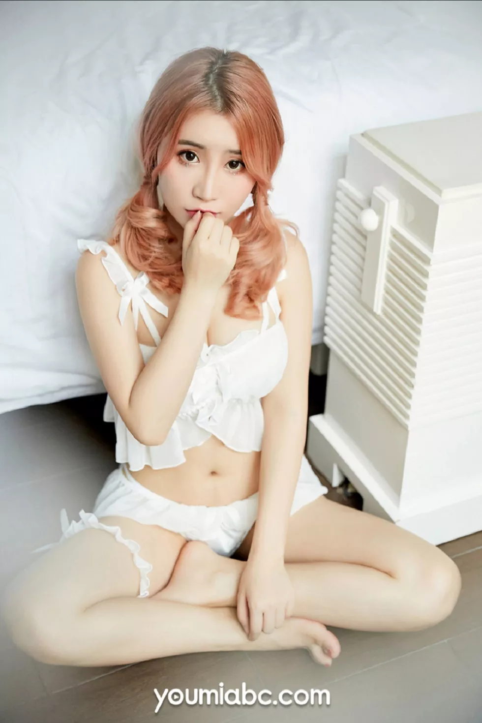 Xgyw.Org_[YouMi尤蜜]Vol.418_嫩模绯月樱-Cherry诱惑天使主题床上性感白色内衣诱惑写真25P