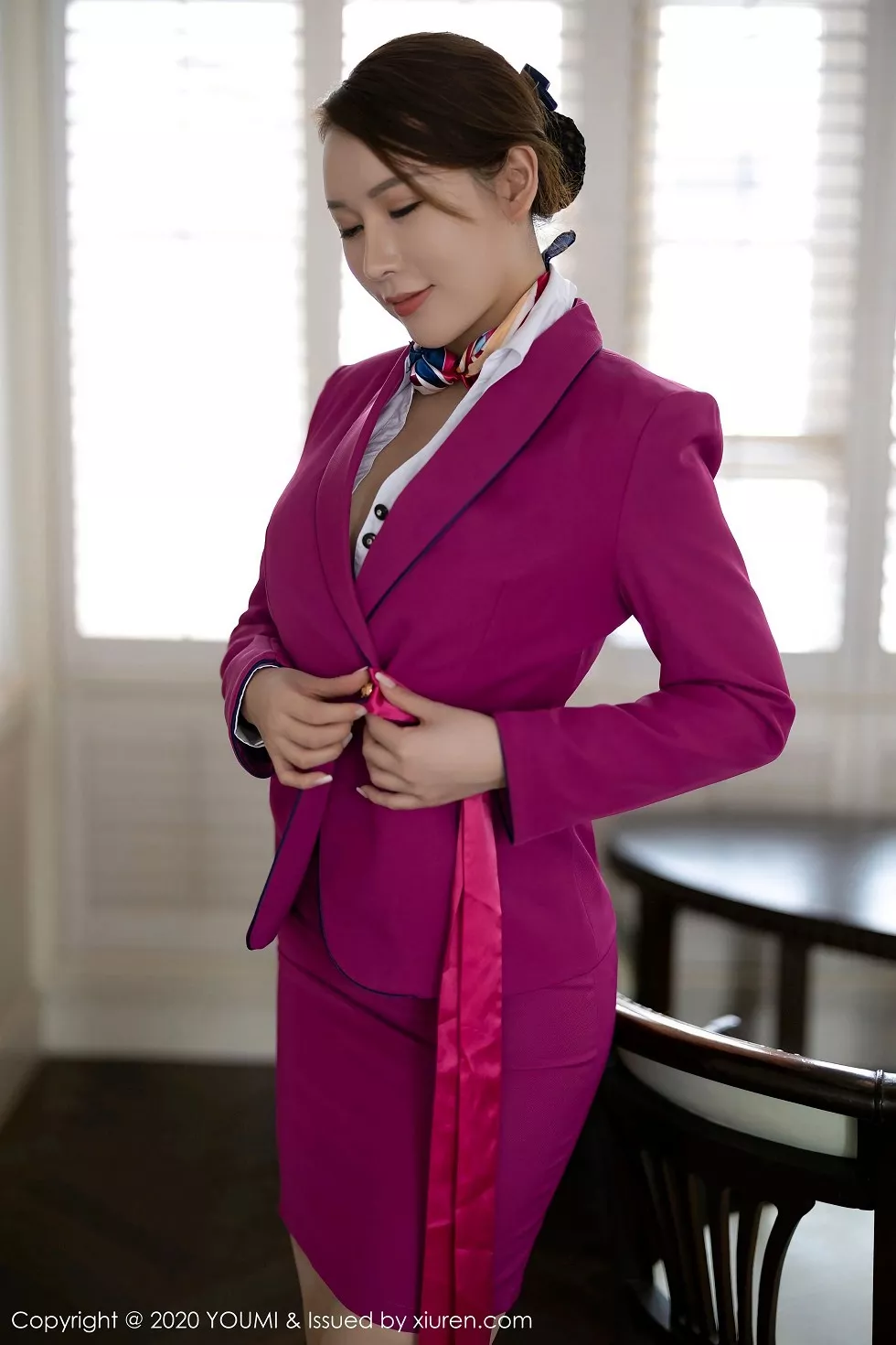 Xgyw.Org_[YouMi尤蜜荟]Vol.564_女神Egg-尤妮丝杭州旅拍空乘制服半脱露火辣身材极致诱惑写真83P