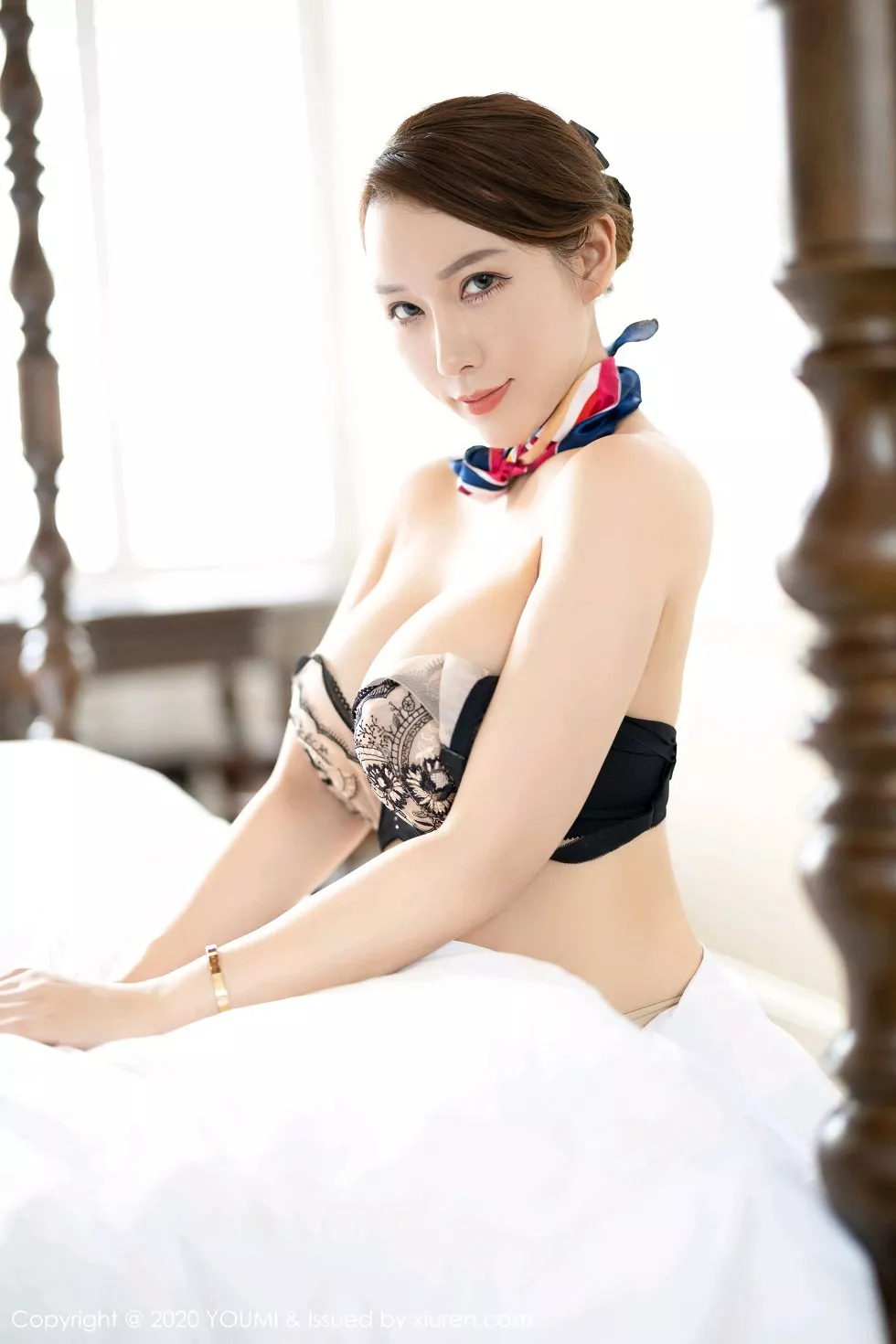 Xgyw.Org_[YouMi尤蜜荟]Vol.564_女神Egg-尤妮丝杭州旅拍空乘制服半脱露火辣身材极致诱惑写真83P