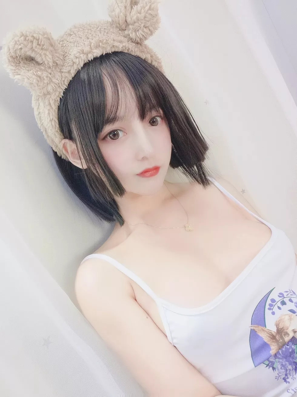 Xgyw.Org_斗鱼主播过期米线线喵私房白色吊带配性感内裤半脱露翘臀诱惑写真36P