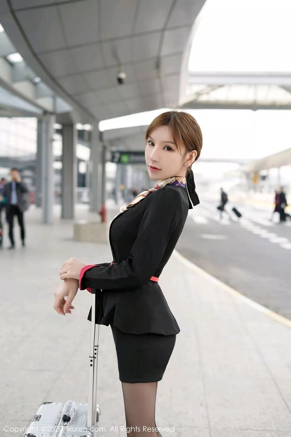Xgyw.Org_XiuRen第2915期_女神周于希Sandy空姐真实场景剧情主题红色内衣配黑丝诱惑写真106P