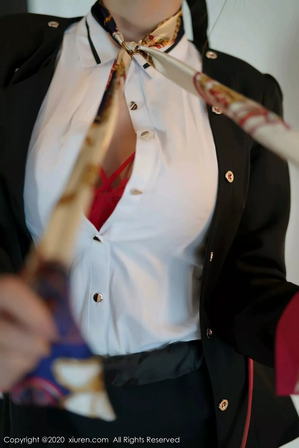 Xgyw.Org_XiuRen第2915期_女神周于希Sandy空姐真实场景剧情主题红色内衣配黑丝诱惑写真106P