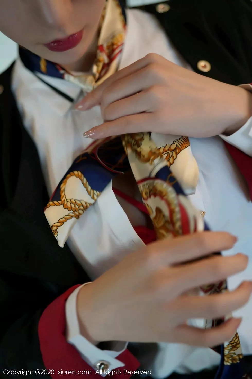 Xgyw.Org_XiuRen第2915期_女神周于希Sandy空姐真实场景剧情主题红色内衣配黑丝诱惑写真106P