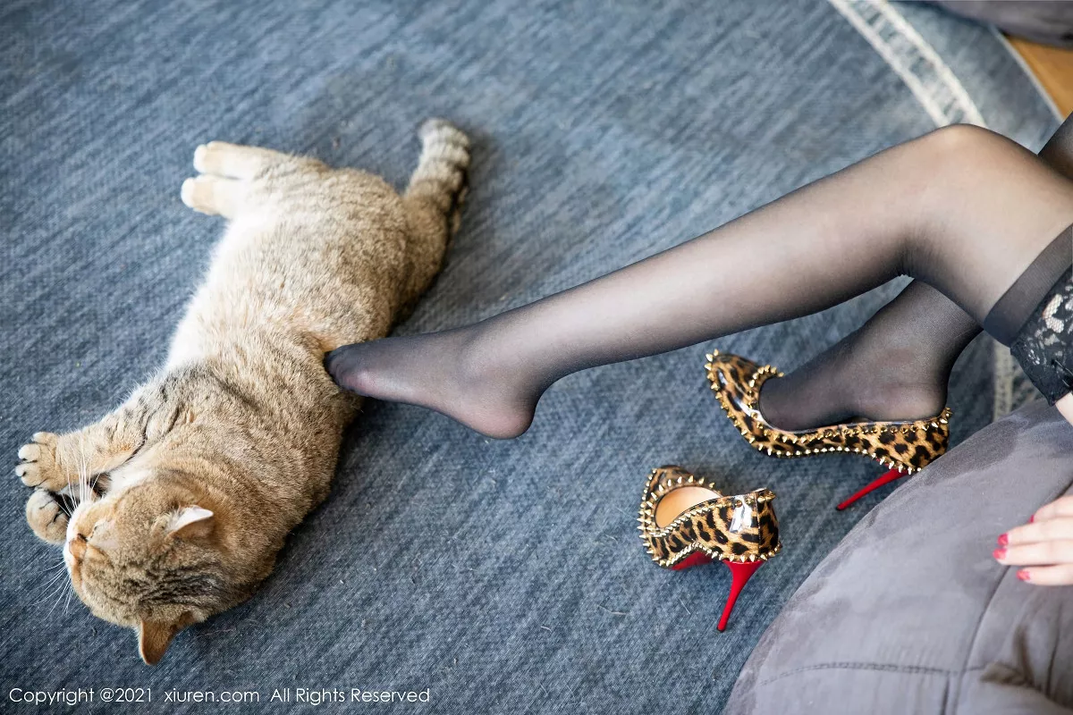 Xgyw.Org_XiuRen第3148期_女神允爾元宵节剧情主题猩红内衣配蕾丝吊袜秀丰乳肥臀诱惑写真58P