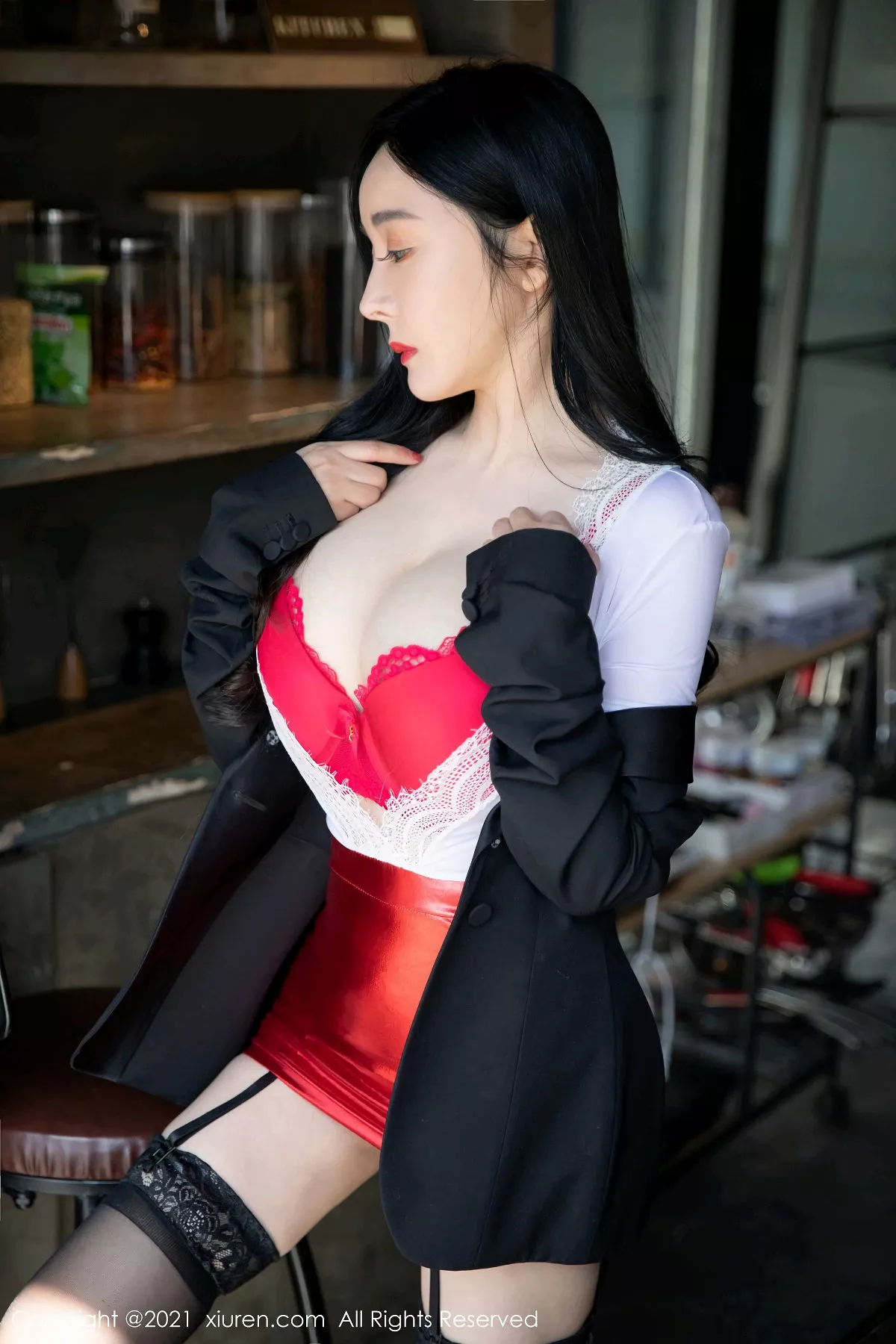 Xgyw.Org_XiuRen第3148期_女神允爾元宵节剧情主题猩红内衣配蕾丝吊袜秀丰乳肥臀诱惑写真58P