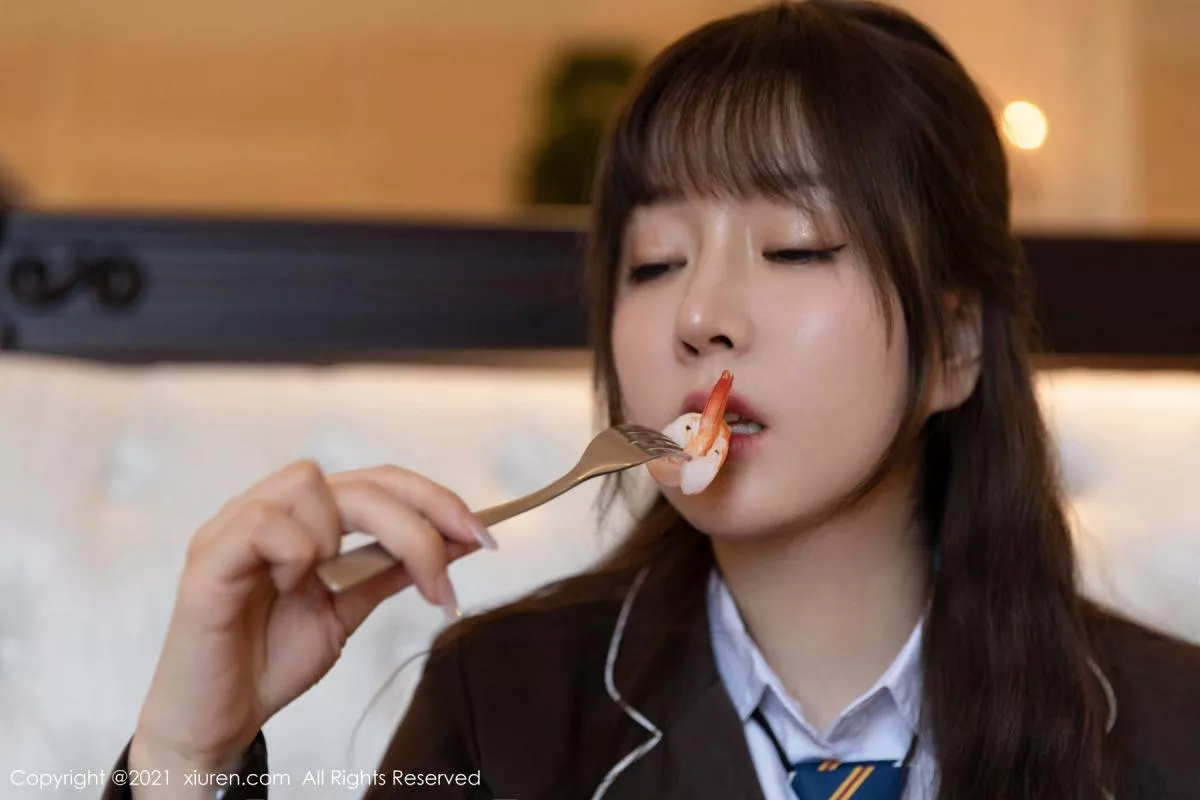 Xgyw.Org_XiuRen第3176期_女神王雨纯厦门旅拍下午茶主题酒店剧情循序渐进发展诱惑写真70P