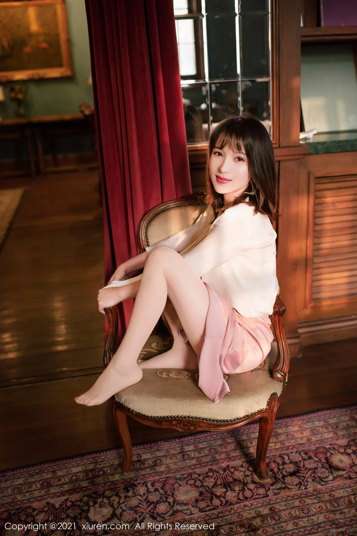 Xgyw.Org_XiuRen第3205期_嫩模赵万灵私房半脱露超薄肉丝裤袜秀翘臀美腿撩人诱惑写真65P