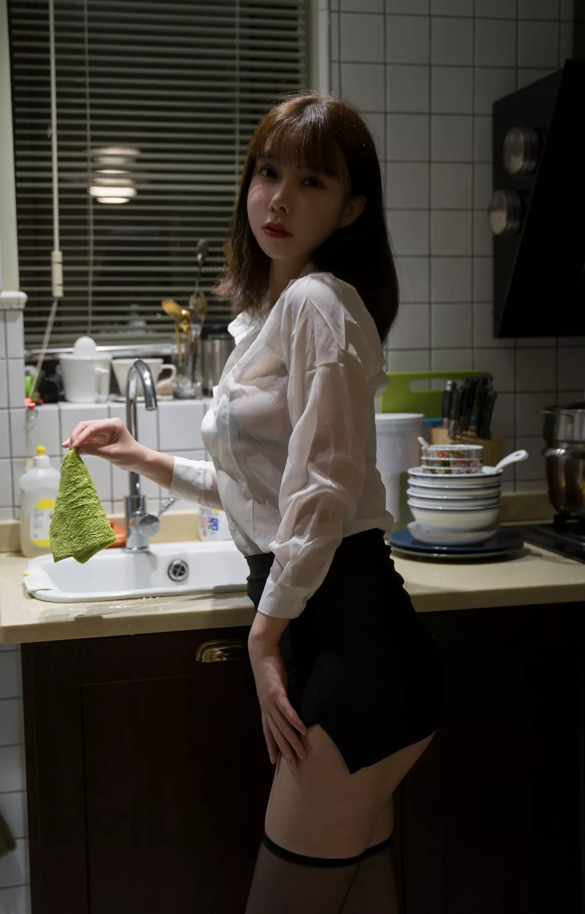 Xgyw.Org_动漫博主亚马逊鲶鱼雨后家政主题私房浴室情趣捆绑性感三点式内衣诱惑写真88P