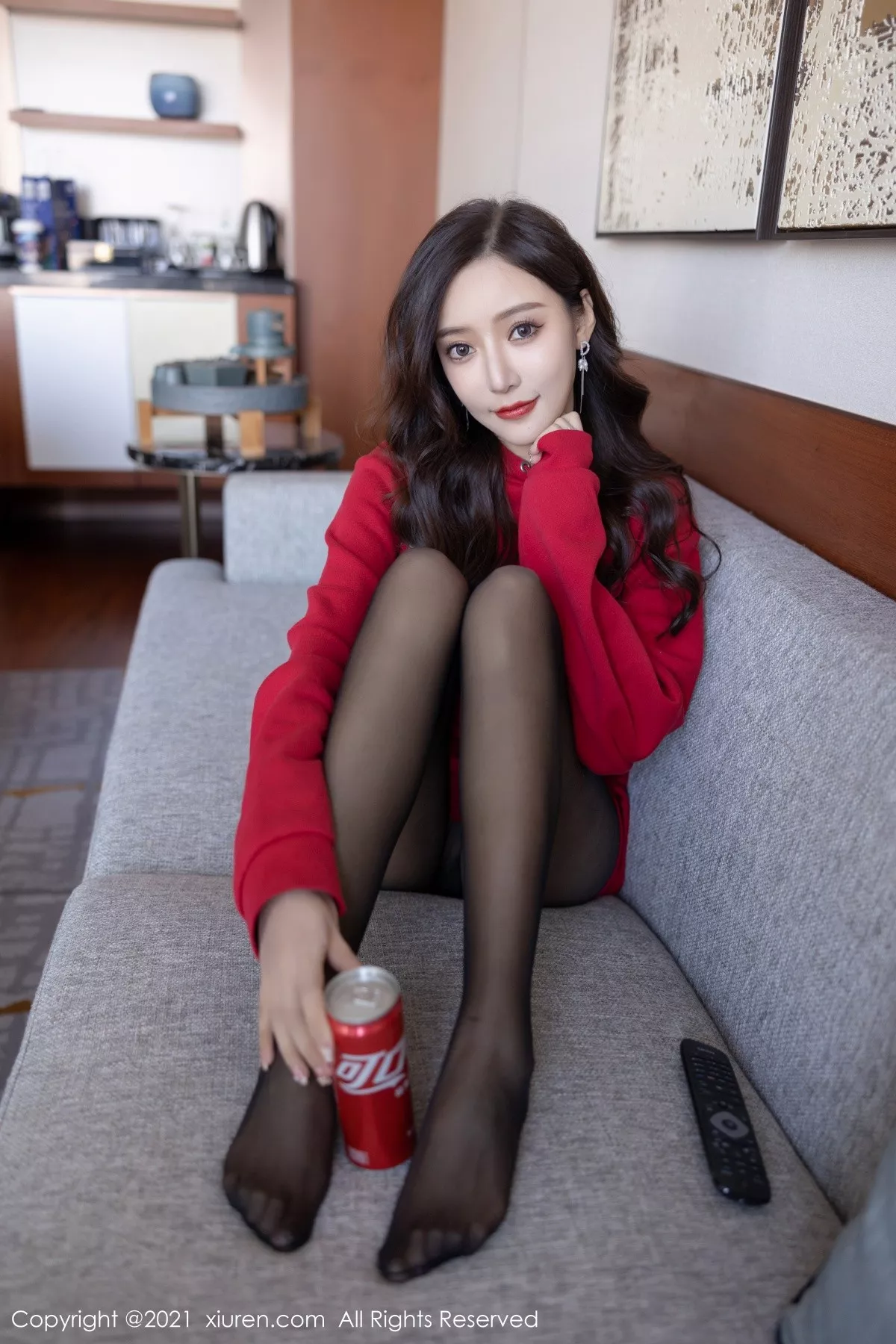 Xgyw.Org_XiuRen第4356期_女神王馨瑶yanni私房脱红色卫衣露性感内衣配蕾丝袜诱惑写真82P