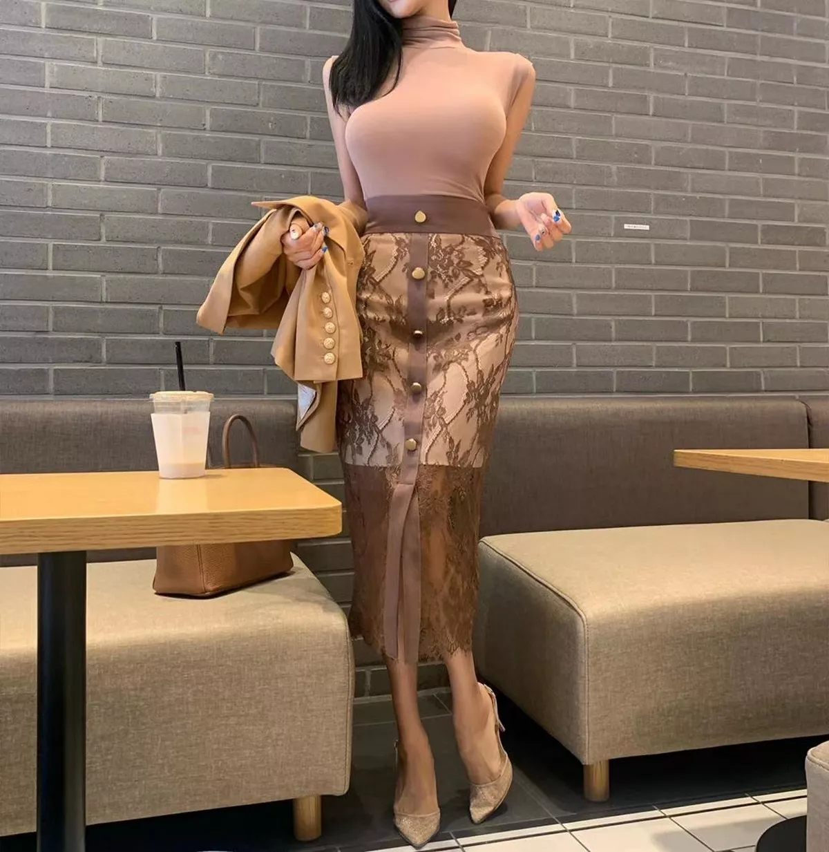 Xgyw.Org_网络美女薇薇微信朋友圈资源合集私房性感连身裙系列秀魔鬼身材迷人诱惑写真297P