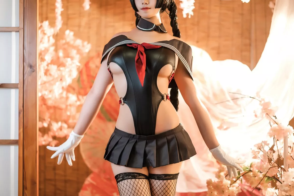 Xgyw.Org_萌系小姐姐蜜汁猫裘卯月桃子主题性情趣服饰配黑丝网袜秀丰满身材诱惑写真50P