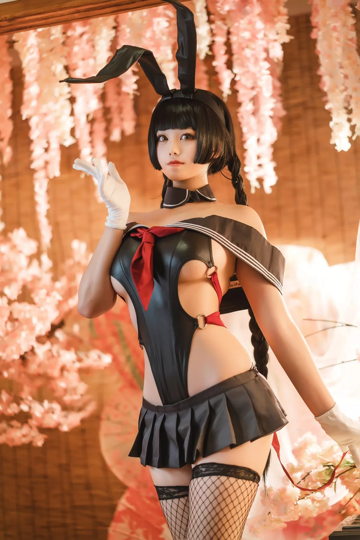 Xgyw.Org_萌系小姐姐蜜汁猫裘卯月桃子主题性情趣服饰配黑丝网袜秀丰满身材诱惑写真50P