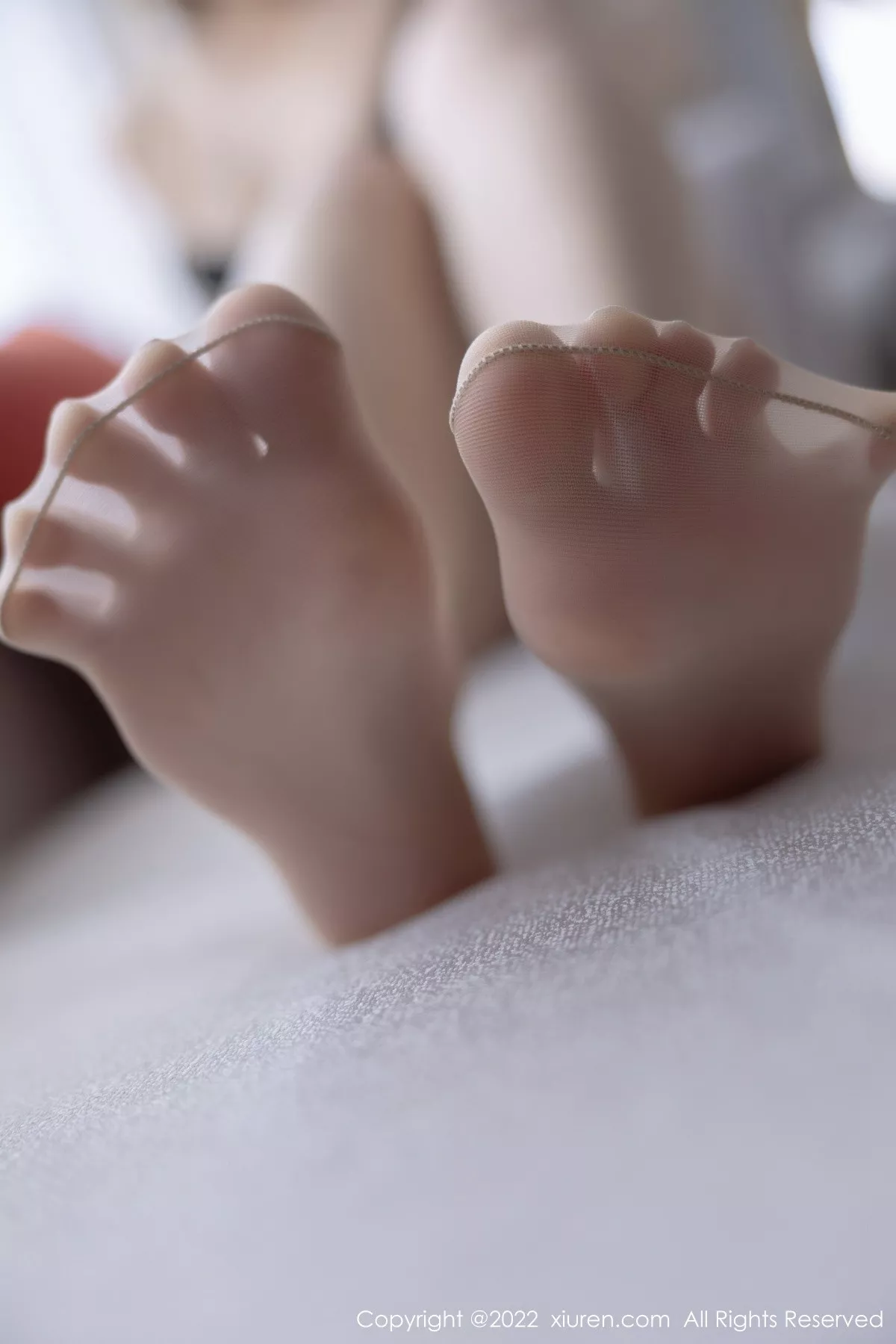 Xgyw.Org_XiuRen第4520期_模特张欣欣性感夹色吊带连体衣配超薄肉丝裤袜迷人诱惑写真73P