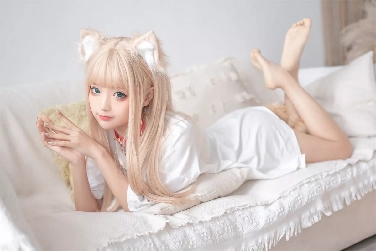 Xgyw.Org_动漫博主蠢沫沫黄豆粉主题私房性感猫女郎装扮白色短T半撩秀火辣身材诱惑写真140P