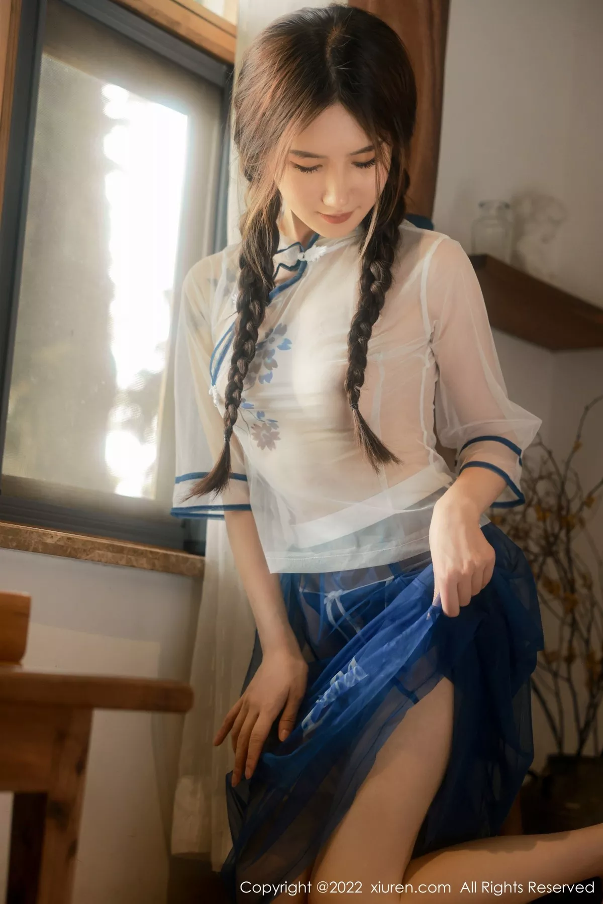 Xgyw.Org_XiuRen第5287期_模特古月小同学性感轻透古装服饰+红色情趣捆绑撩人诱惑写真54P