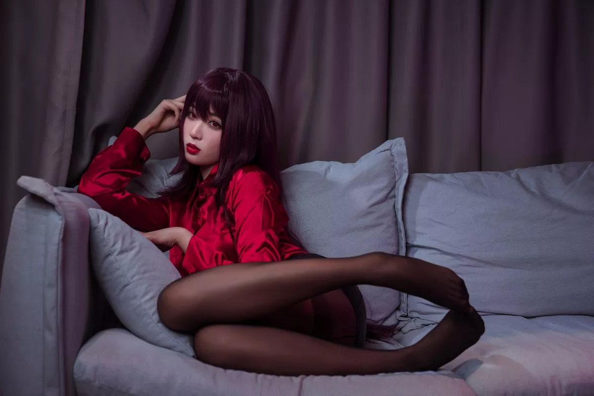 Xgyw.Org_网络美女轩萧学姐师匠OL主题私房沙发半脱露红色衬衫配超薄黑丝秀美腿诱惑写真34P