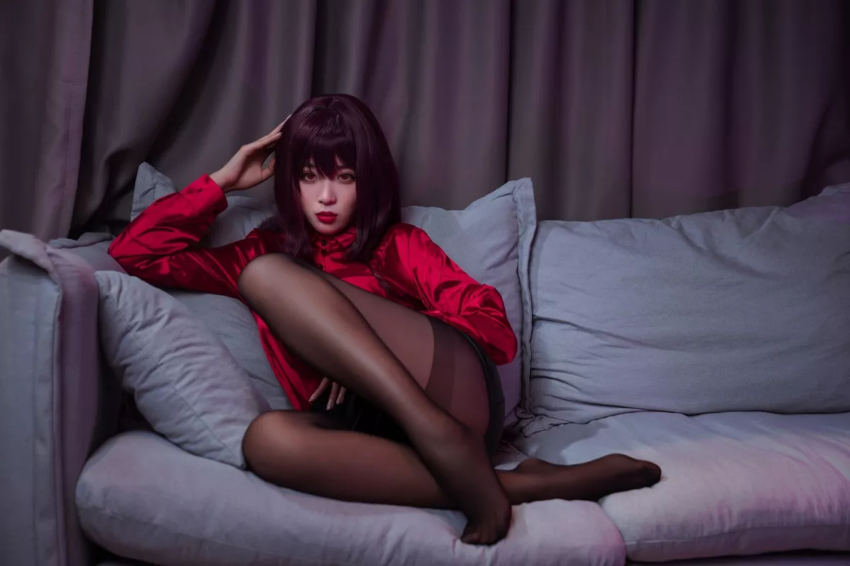 Xgyw.Org_网络美女轩萧学姐师匠OL主题私房沙发半脱露红色衬衫配超薄黑丝秀美腿诱惑写真34P