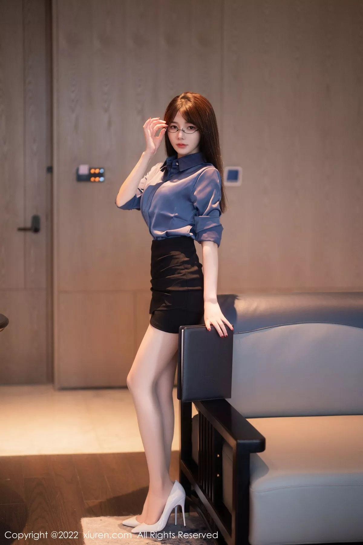 Xgyw.Org_XiuRen第5419期_模特婠婠么文员角色扮演半脱露蕾丝内衣超薄无内肉丝诱惑写真75P