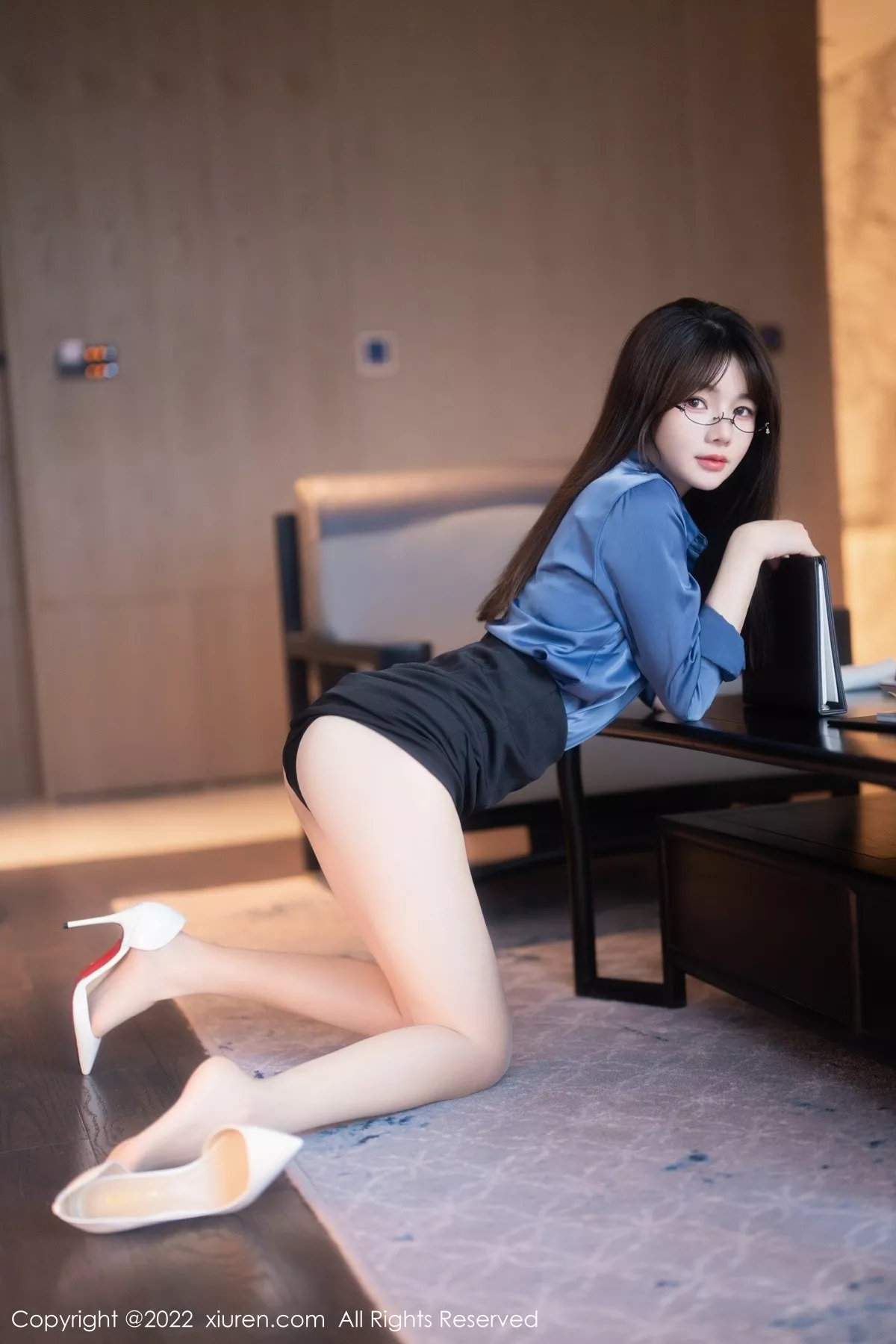 Xgyw.Org_XiuRen第5419期_模特婠婠么文员角色扮演半脱露蕾丝内衣超薄无内肉丝诱惑写真75P