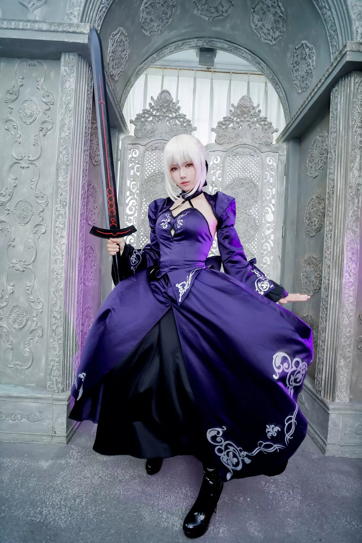 Xgyw.Org_Coser妹子Ely_eee黑贞主题美女武士装扮性感黑色吊带礼裙秀完美身材诱惑写真31P