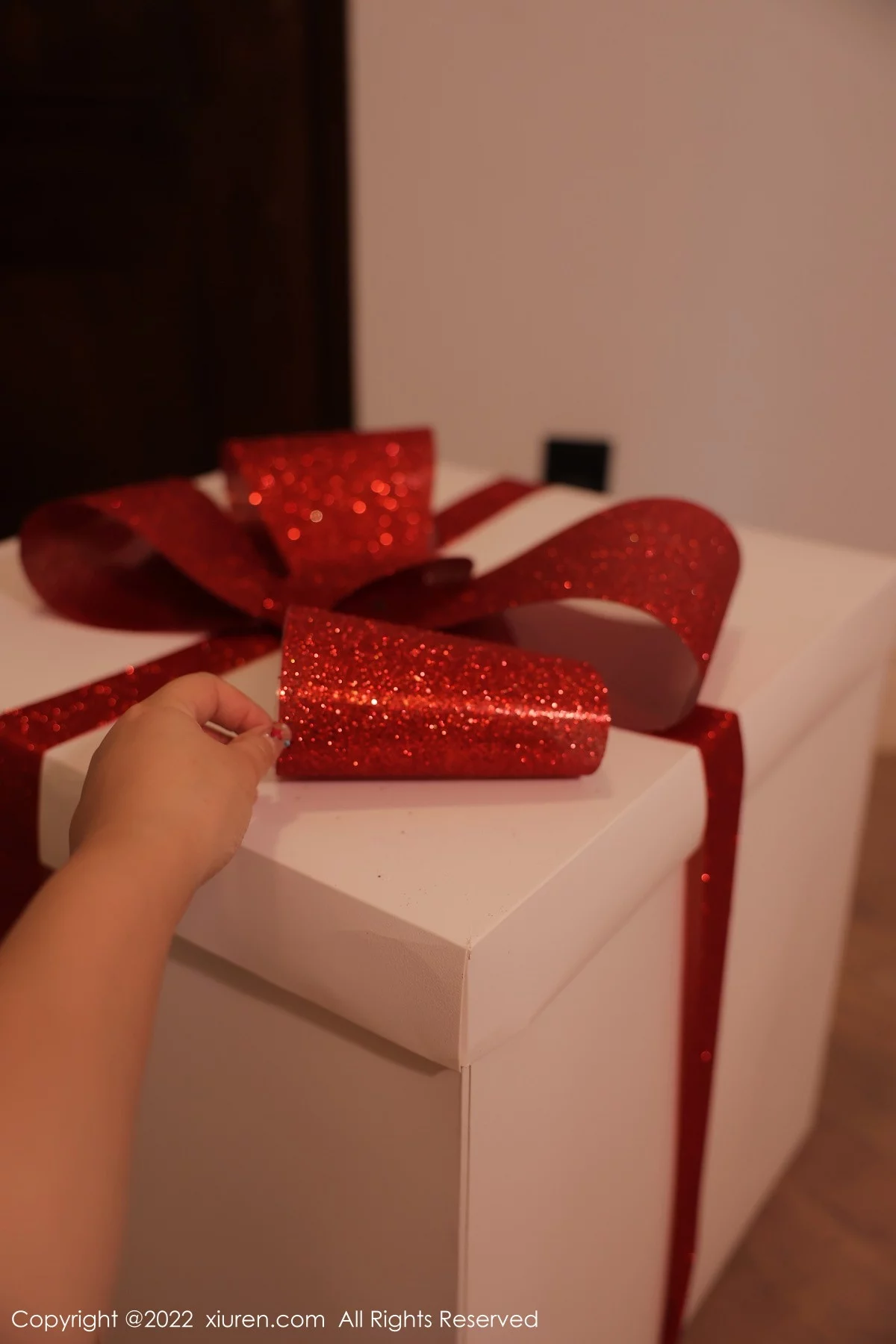 Xgyw.Org_XiuRen第6031期_模特tina_甜仔圣诞主题性感露背服饰配肉丝秀完美身材诱惑写真58P