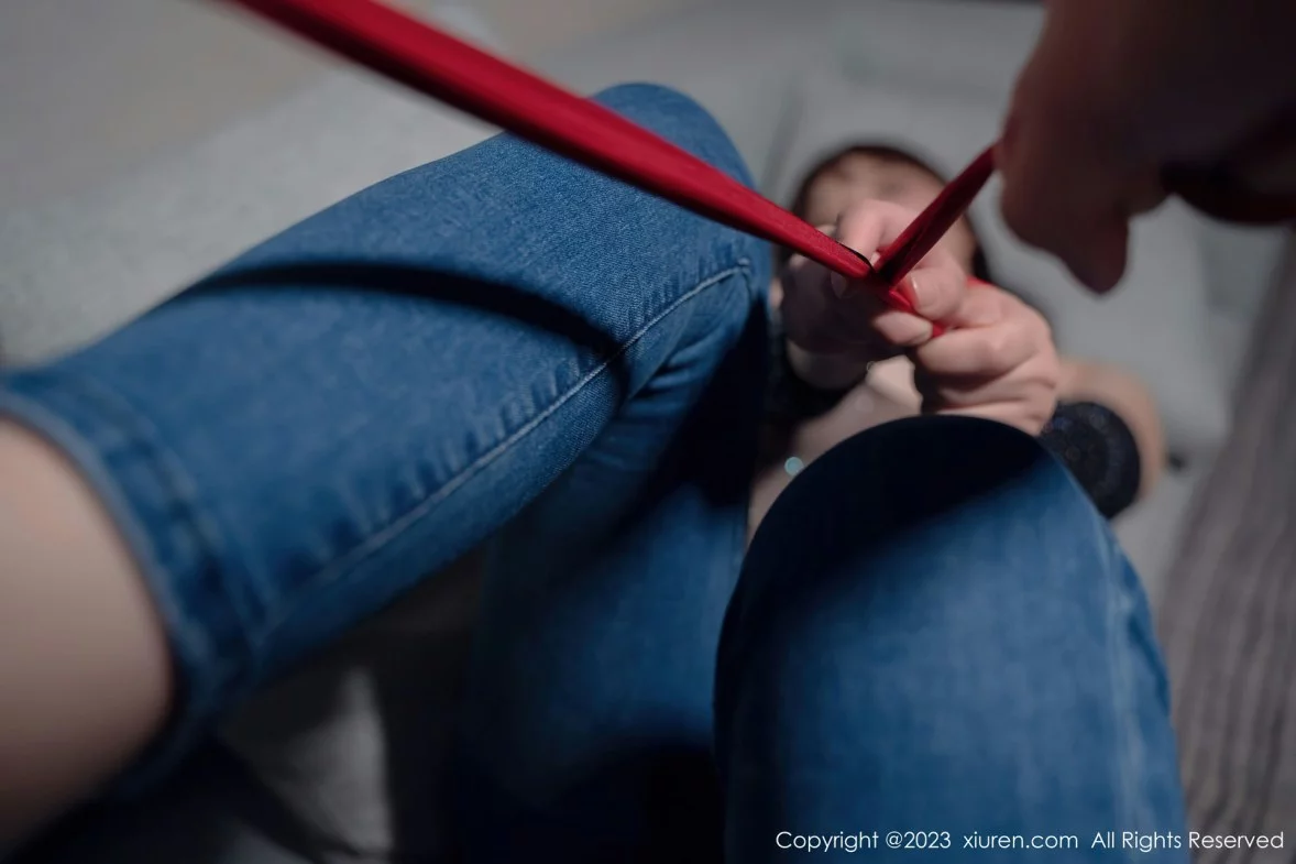 Xgyw.Org_XiuRen第6159期_模特Arude薇薇性感黑色轻透高开叉网纱秀豪乳遮点极致诱惑写真55P