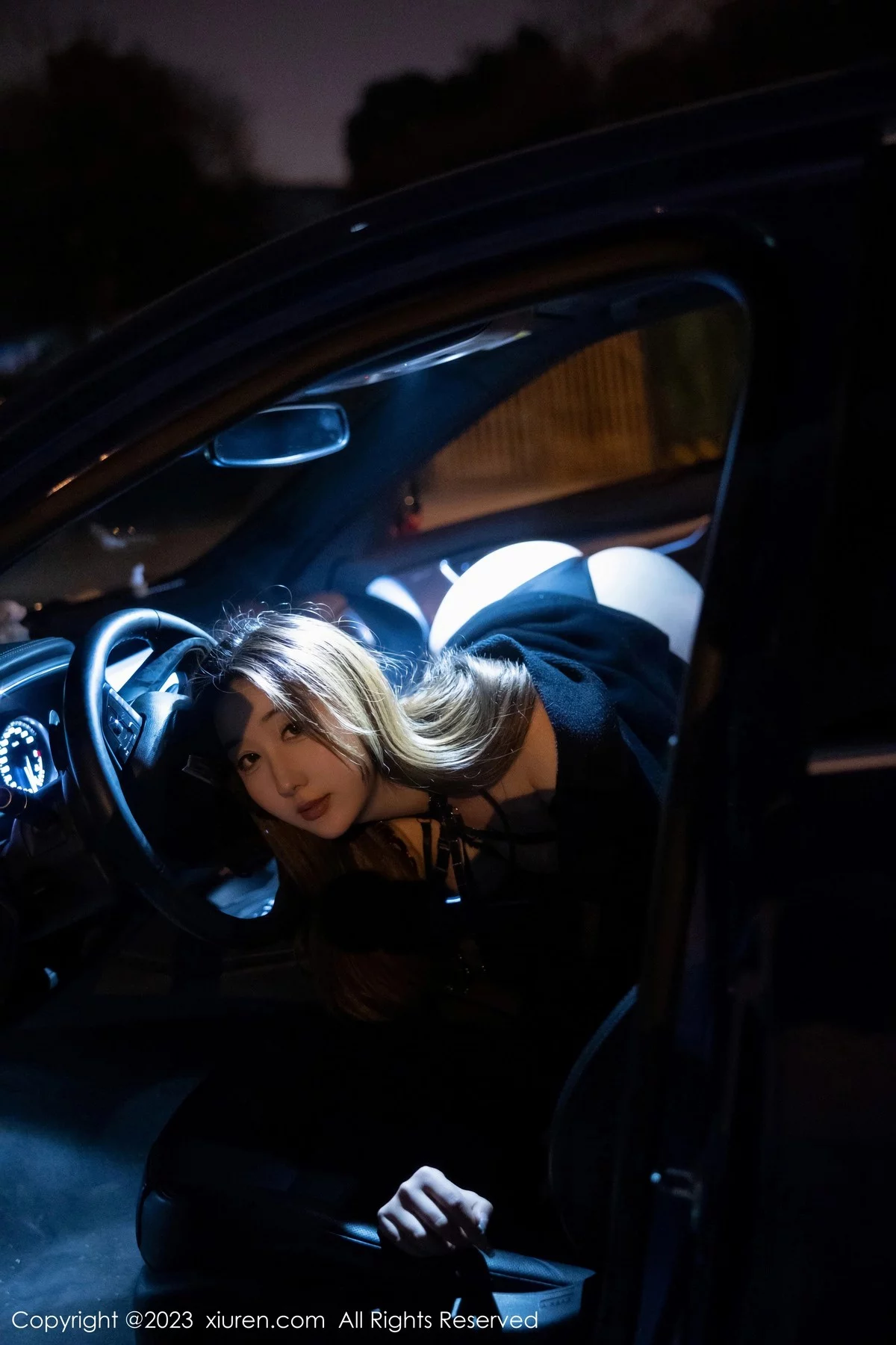 Xgyw.Org_XiuRen第6650期_模特江真真性感黑色薄透情趣内衣配黑丝吊袜秀惹火身材诱惑写真88P