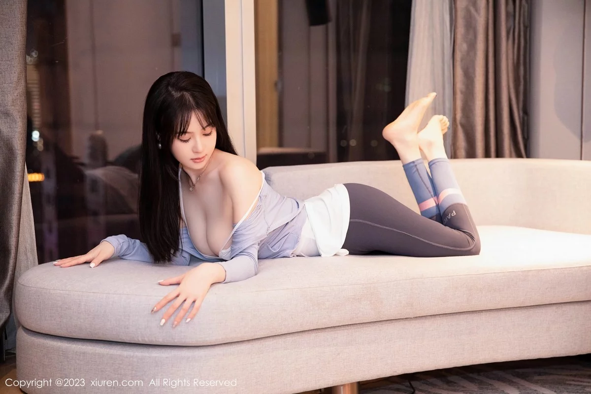 Xgyw.Org_XiuRen第6968期_模特柚琪Rich浴室场景性感白色轻透吊带服秀丰满身材诱惑写真83P