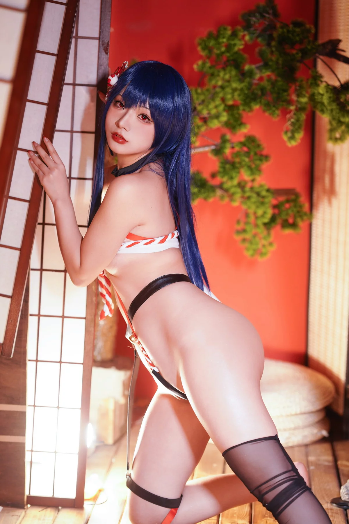 Xgyw.Org_网络美女yuuhui玉汇和服抹油主题半脱性感和服露情趣捆绑秀惹火身材诱惑写真82P