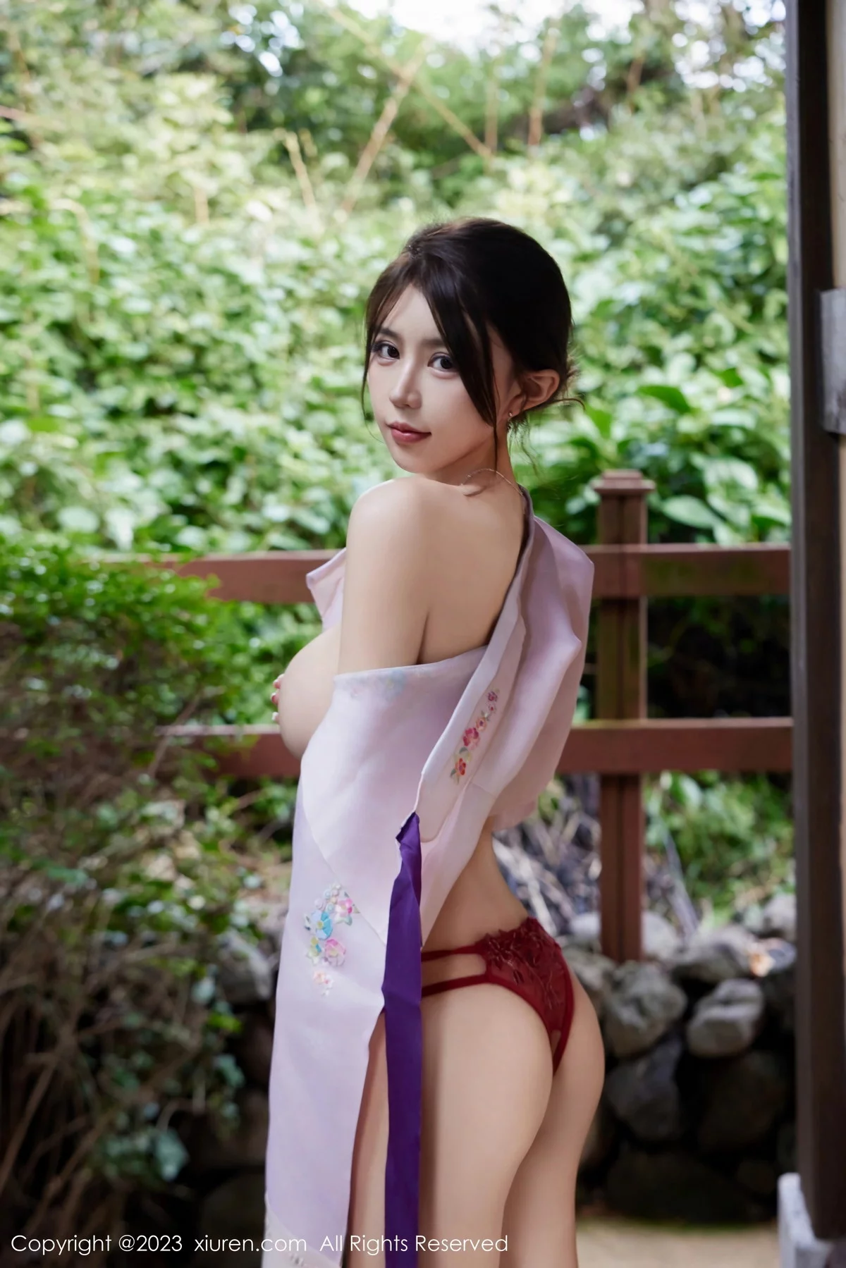 Xgyw.Org_XiuRen第7522期_模特tina_甜仔性感红色大长今服饰半脱秀凹凸身材惹火诱惑写真58P