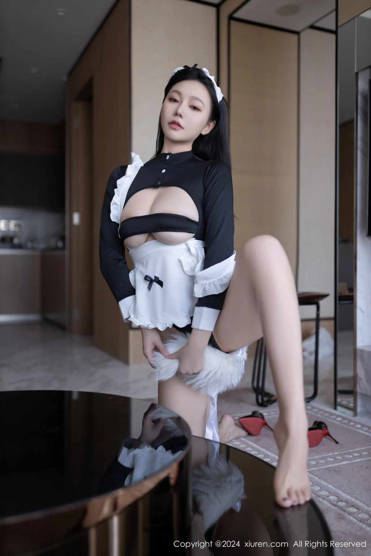 Xgyw.Org_XiuRen第8720期_模特安然anran性感黑色女仆服饰配黑丝裤袜秀柔美身段诱惑写真80P