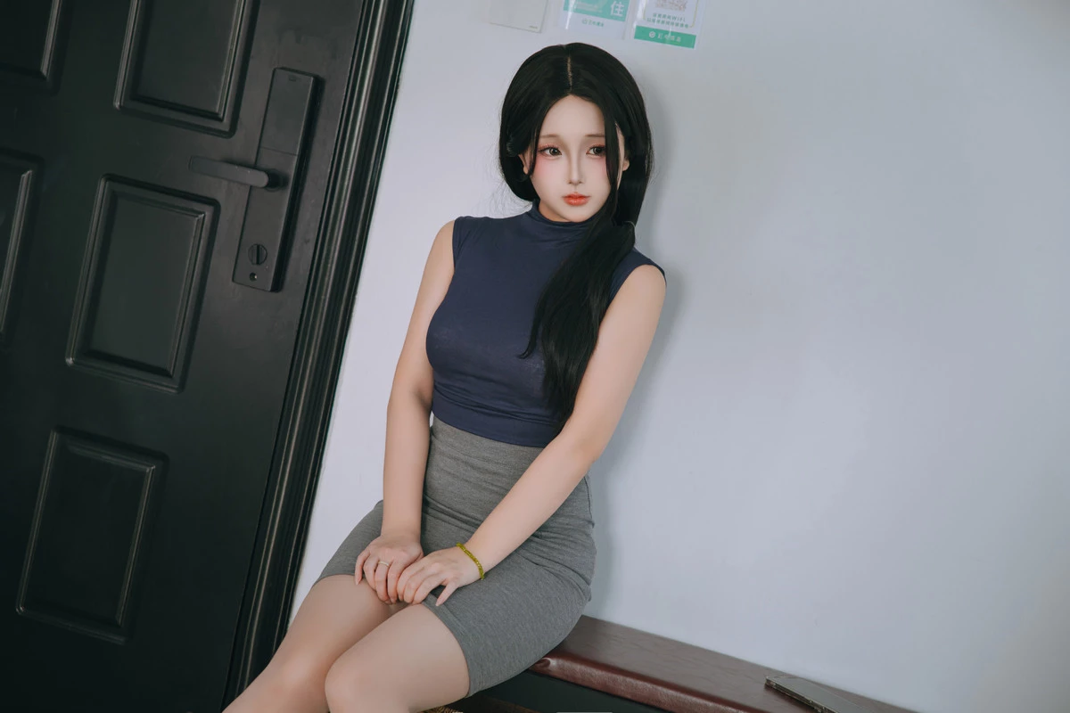 Xgyw.Org_Cosplay美女日奈娇嫂子主题性感黑色带子情趣服饰+白色内衣秀丰腴身材撩人诱惑写真179P