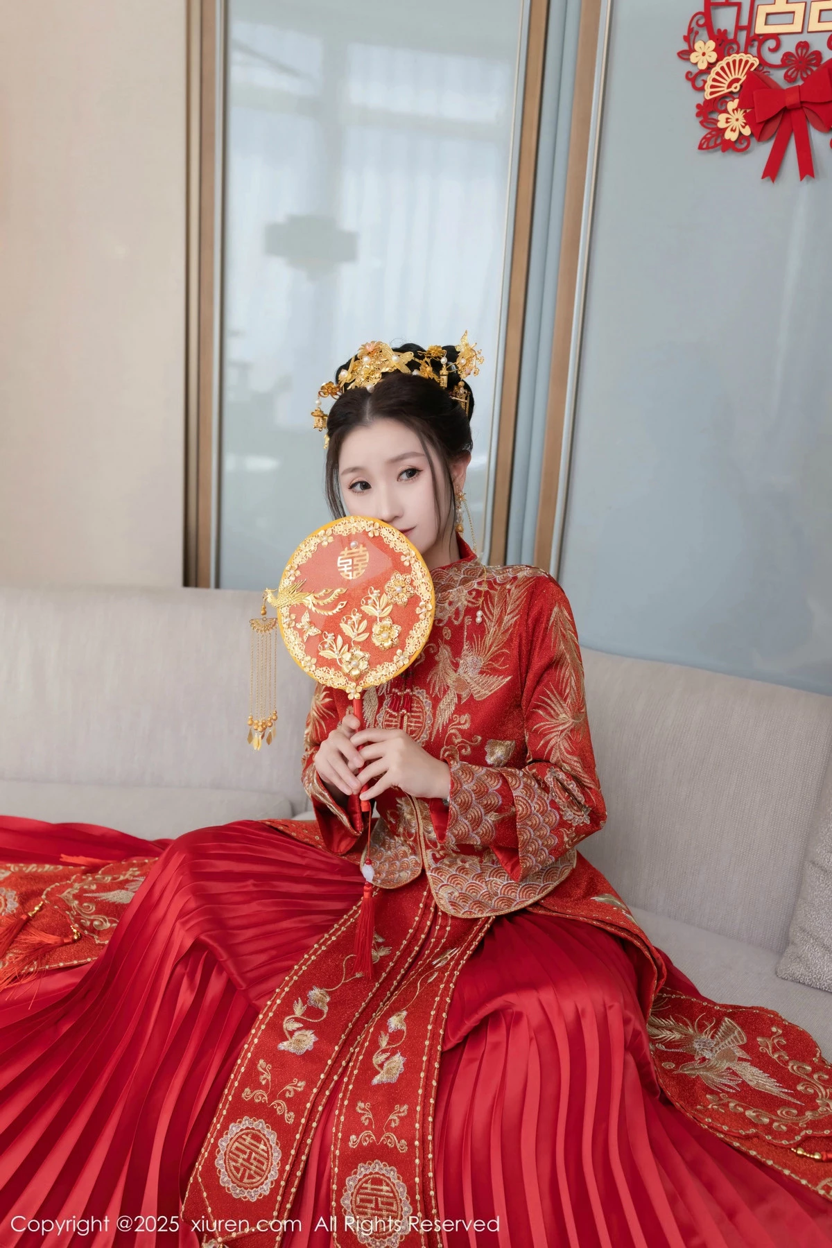 Xgyw.Org_XiuRen第9811期_模特杏子Yada性感新娘装红色情趣内衣配超薄肉丝秀美腿诱惑写真84P