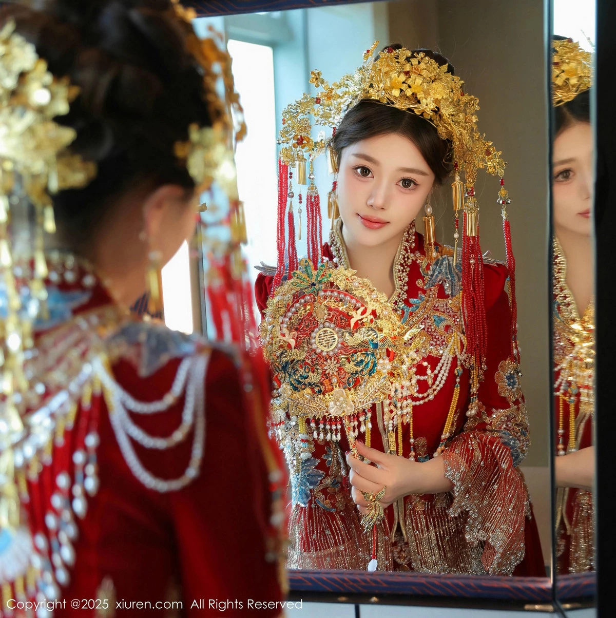 Xgyw.Org_XiuRen第9823期_模特蛋蛋宝新年主题性感红色新娘装露白色内衣秀丰腴身材诱惑写真79P