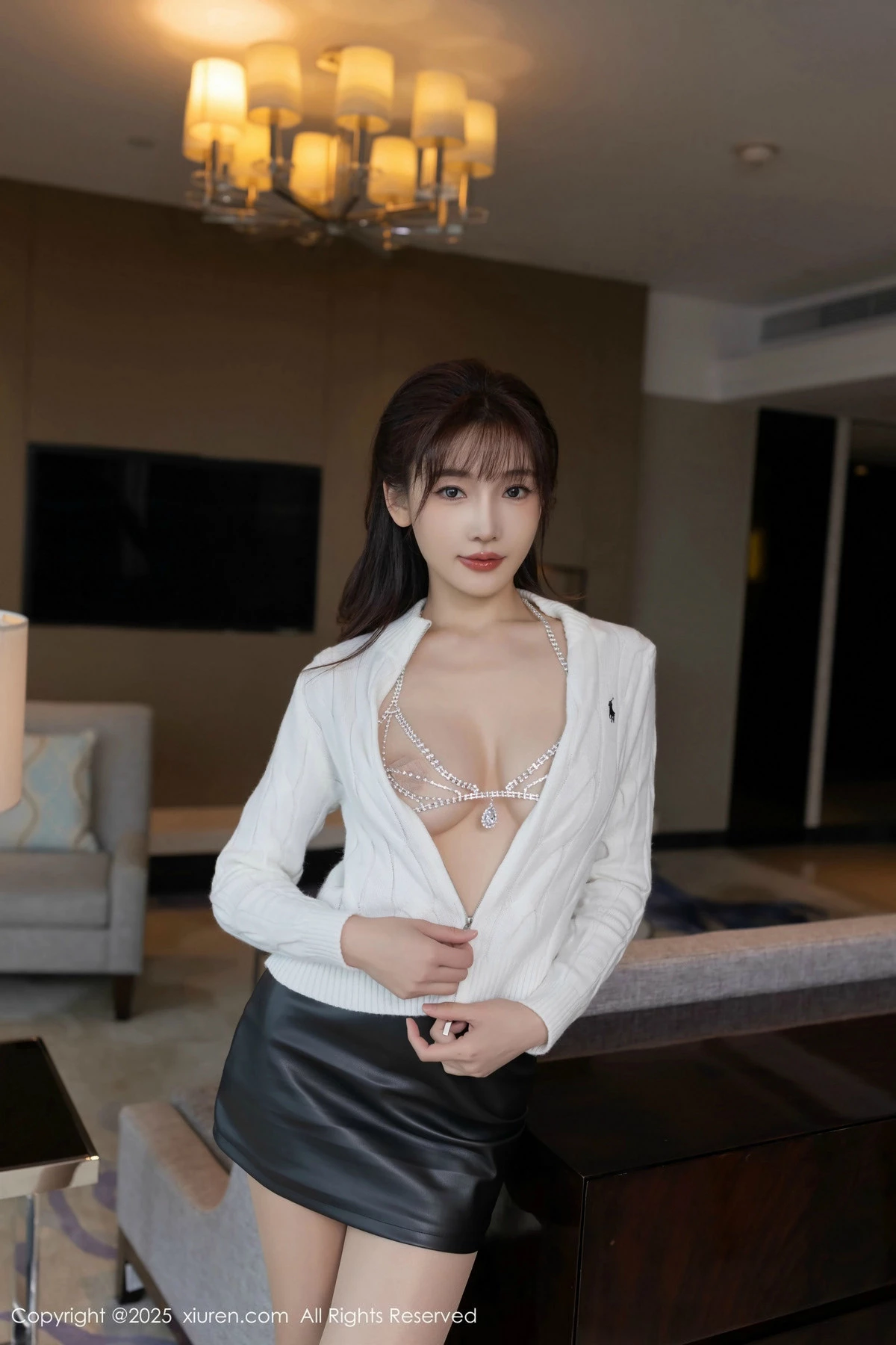 Xgyw.Org_XiuRen第9852_模特陆萱萱白上衣配黑皮短裙露性感情趣内衣秀曼妙身姿诱惑写真81P