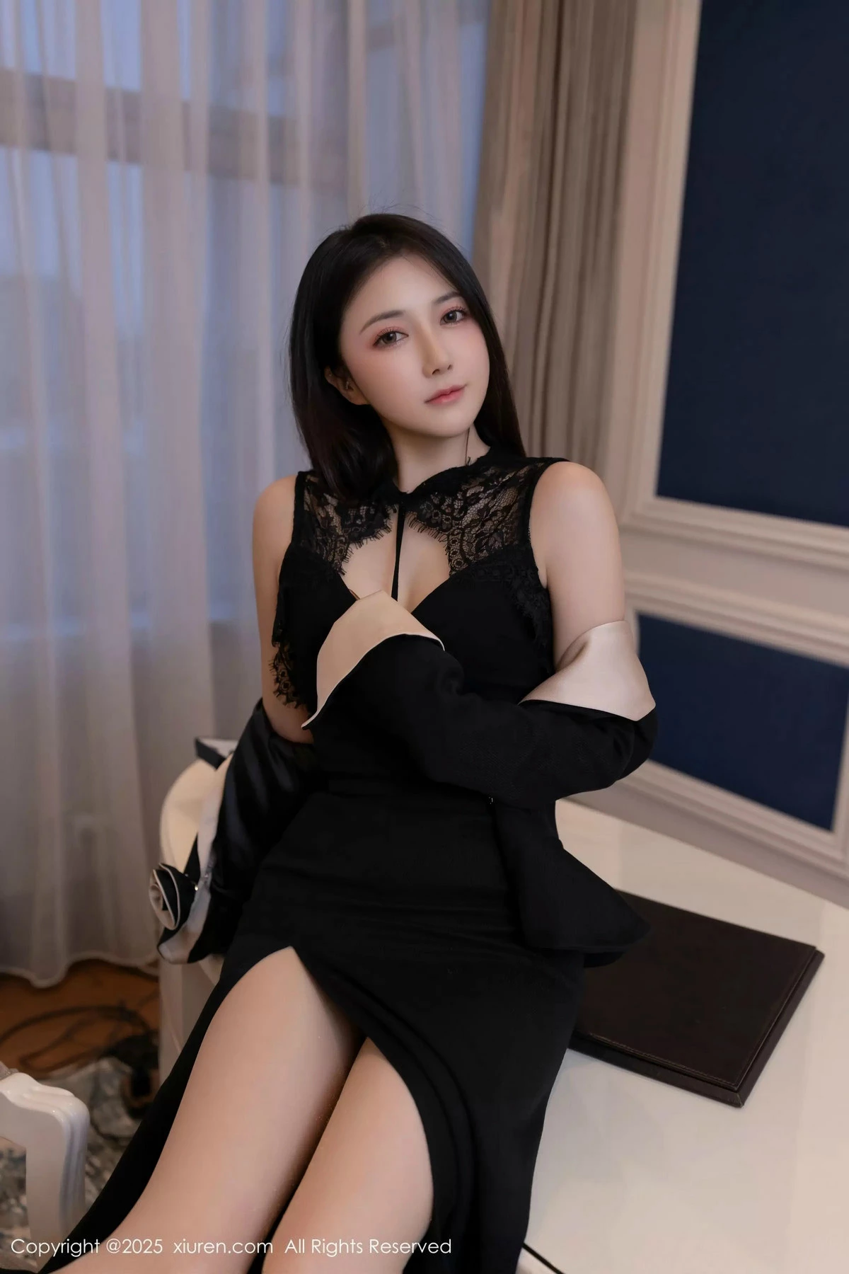 Xgyw.Org_XiuRen第9953期_模特鱼子酱Fish性感黑色连衣裙配超薄肉丝秀曼妙身姿诱惑写真80P