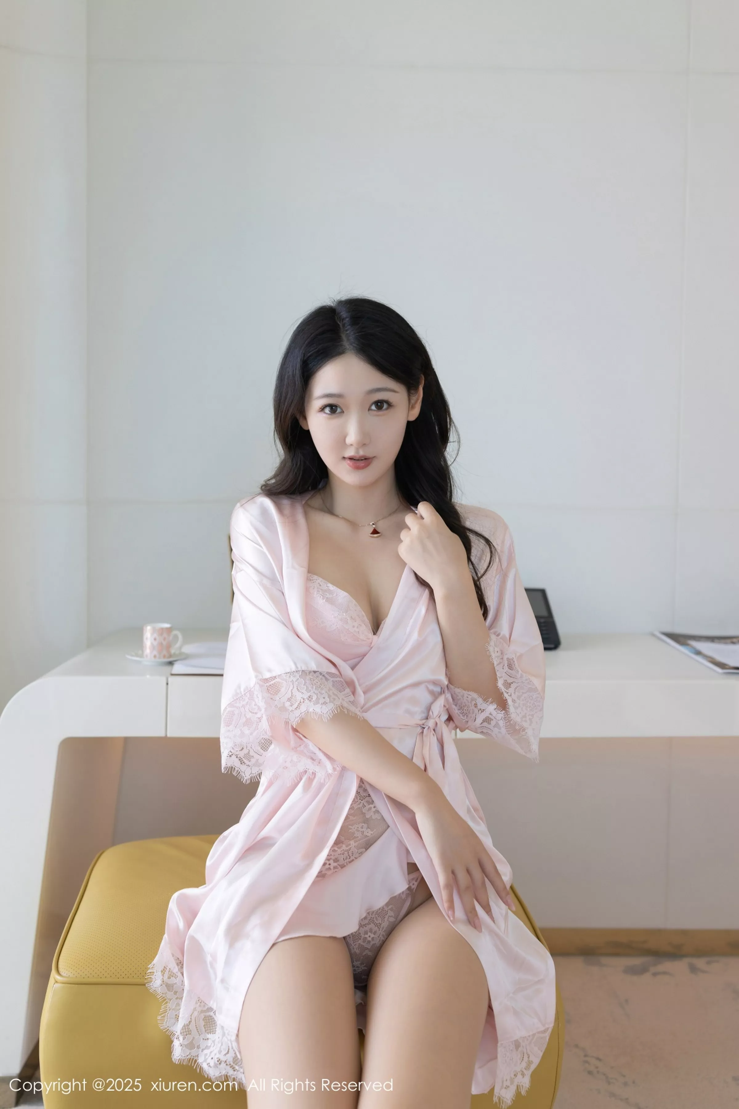 Xgyw.Org_XiuRen第10150期_模特唐安琪性感粉色连衣短裙露粉色内衣配肉丝袜秀美腿诱惑写真79P